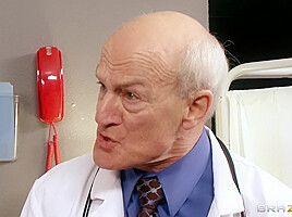 Naughty Nurses With Krissy Lynn, Erik Everhard – Brazzers