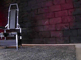 Dominates This Male And Gets A Bdsm Cunnilingus – Holly Wood And Ash Hollywood