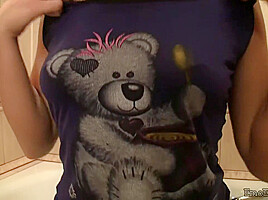 Emo Emily Rubbing shower on her pussy