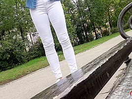 Blonde Girl With Perfect Round Ass And Tits At Casting Fuck – Cayla Lyons