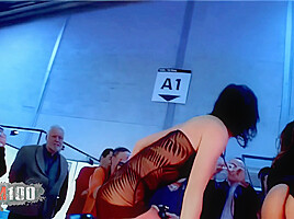 Besançon erotic salon 2007 show number 1 by Alycia Lopez with Alicia Dark – MMM100