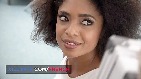Amirah Adara – Anal Toys Action With Gentle Nesty And From